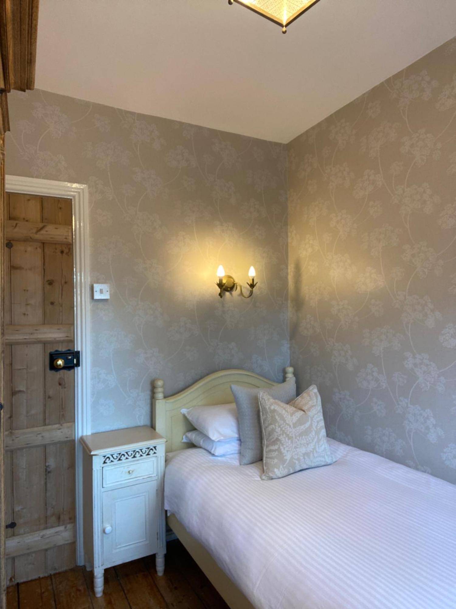 Inglenook Cottage Grange-over-Sands Eksteriør bilde