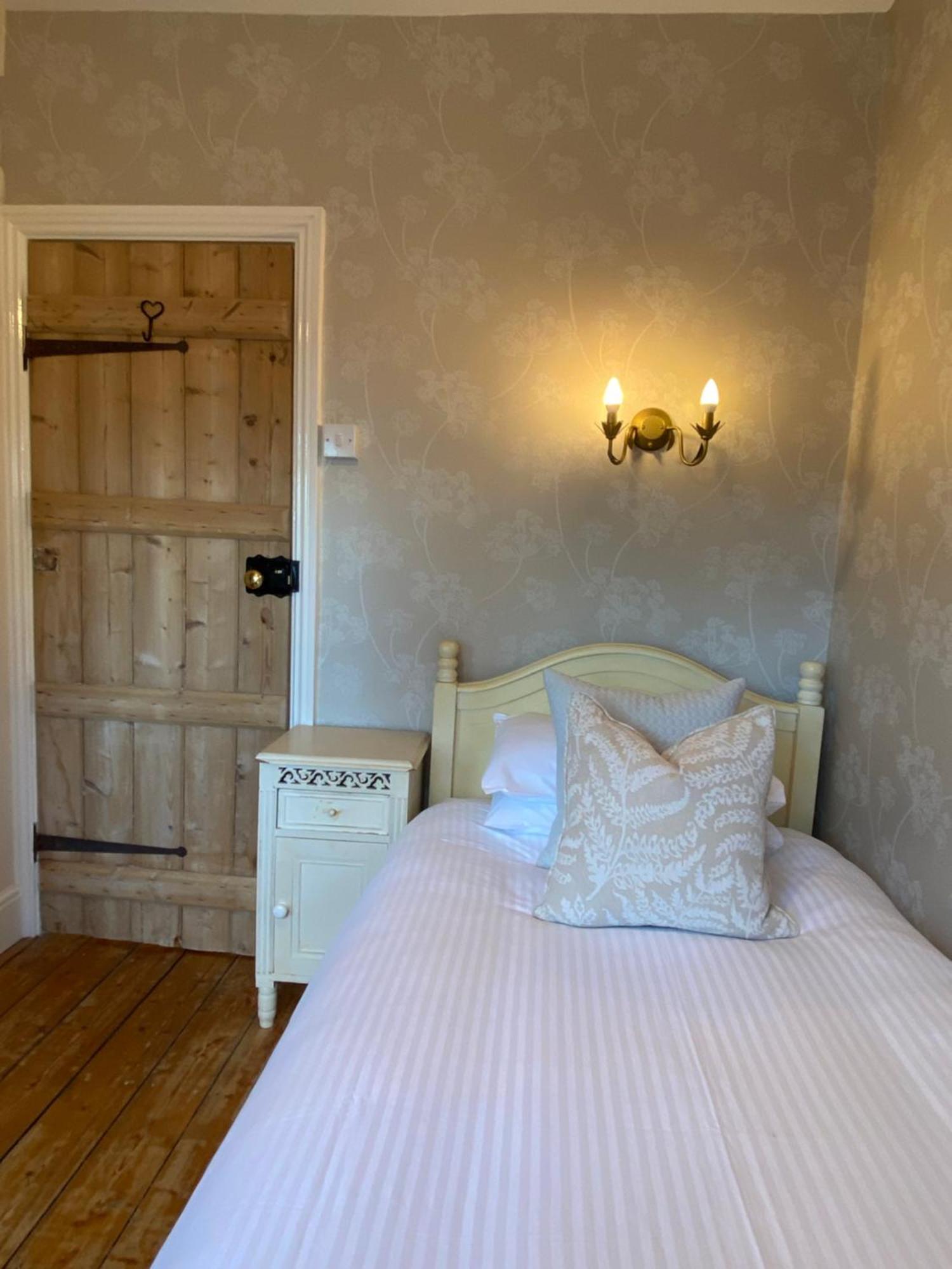 Inglenook Cottage Grange-over-Sands Eksteriør bilde